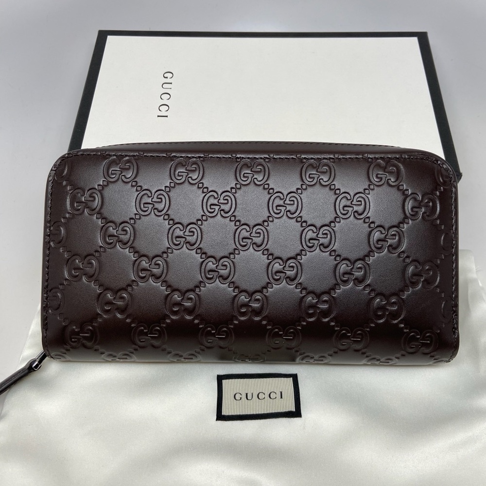 GUCCI Signature Ace GG Logo Calfskin Leather Zip Clutch Wallet Purse brand NEW - Picture 1 of 15